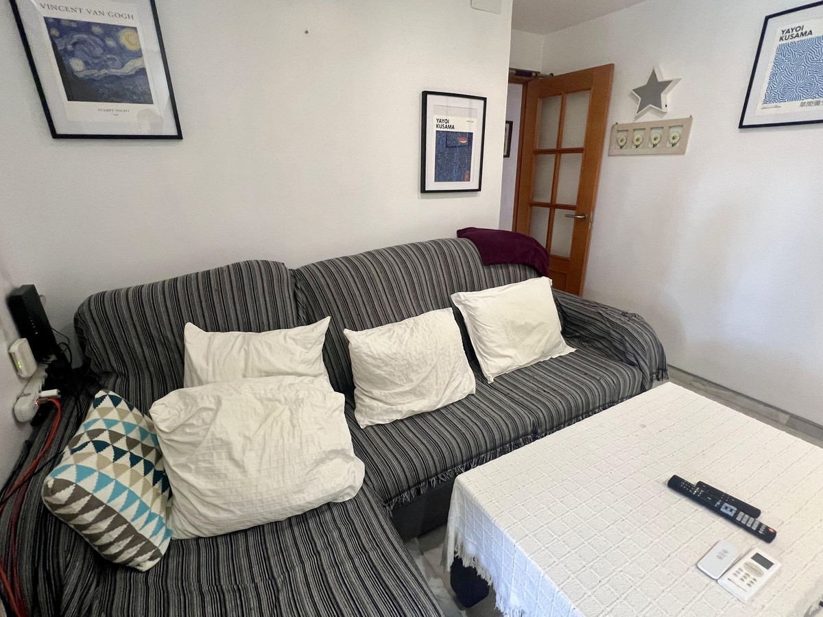 021ebb228d5c8ae8ac9ba8e0f172a166 - 3