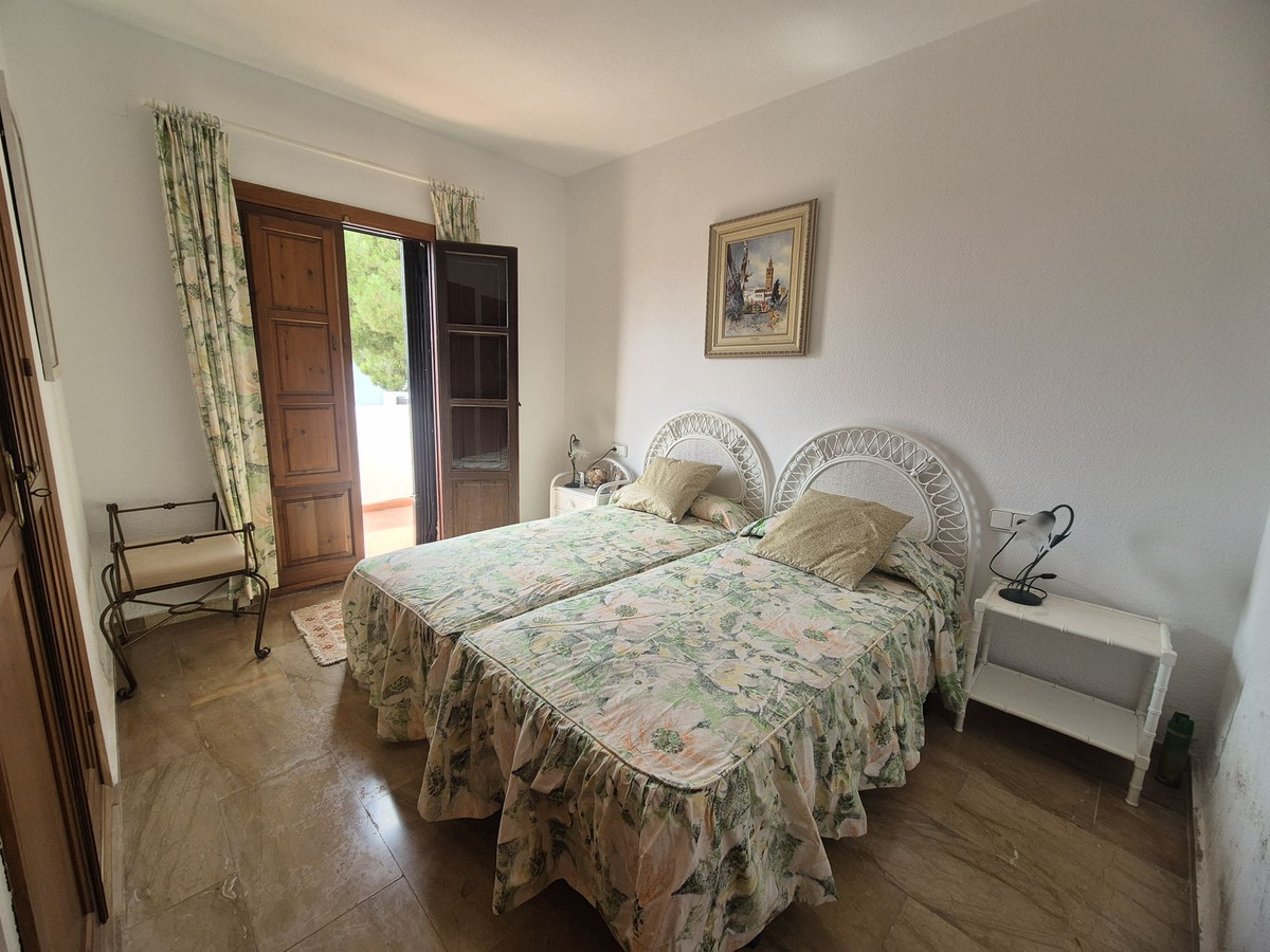 02480bcc5d6f96daa3b88c16c4334992 - 4