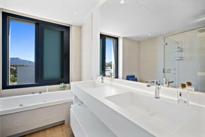 02c596b13676367468d50f09d12093b5 - 22