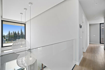 02c596b13676367468d50f09d12093b5 - 23