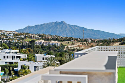 02c596b13676367468d50f09d12093b5 - 25