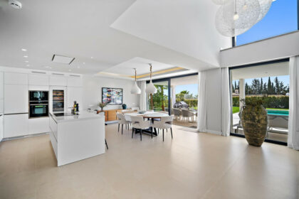 02c596b13676367468d50f09d12093b5 - 34