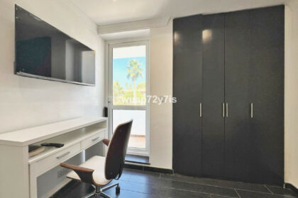 037e0391611ad741f609257c4c27d6fc - 15