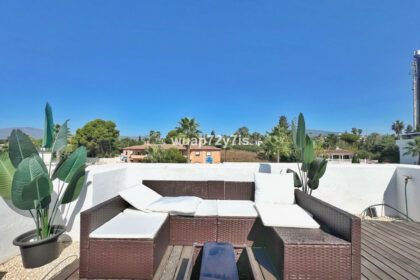 037e0391611ad741f609257c4c27d6fc - 24