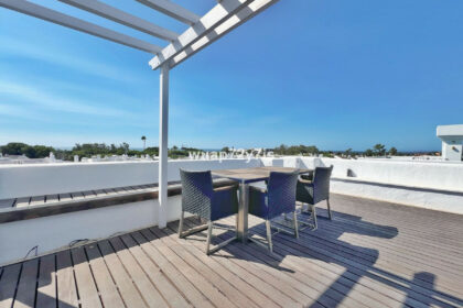 037e0391611ad741f609257c4c27d6fc - 27