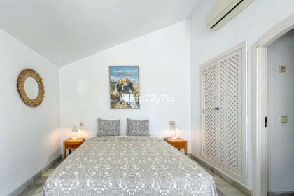 0538be55f2544e05660bd3760e31bf2f - 9