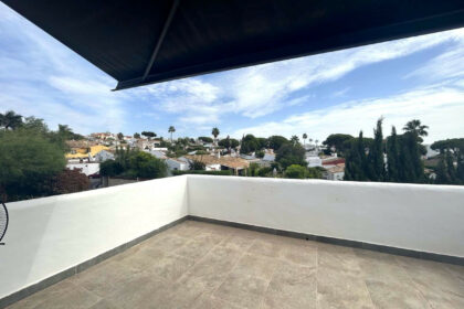 0578ce8d8d540bc9289bbaccebcd9cab - 37