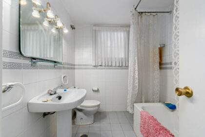 05ac854788c8d26896fdfdf36cf23059 - 11