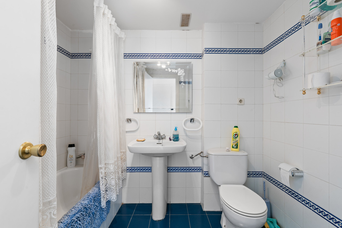 05ac854788c8d26896fdfdf36cf23059 - 17