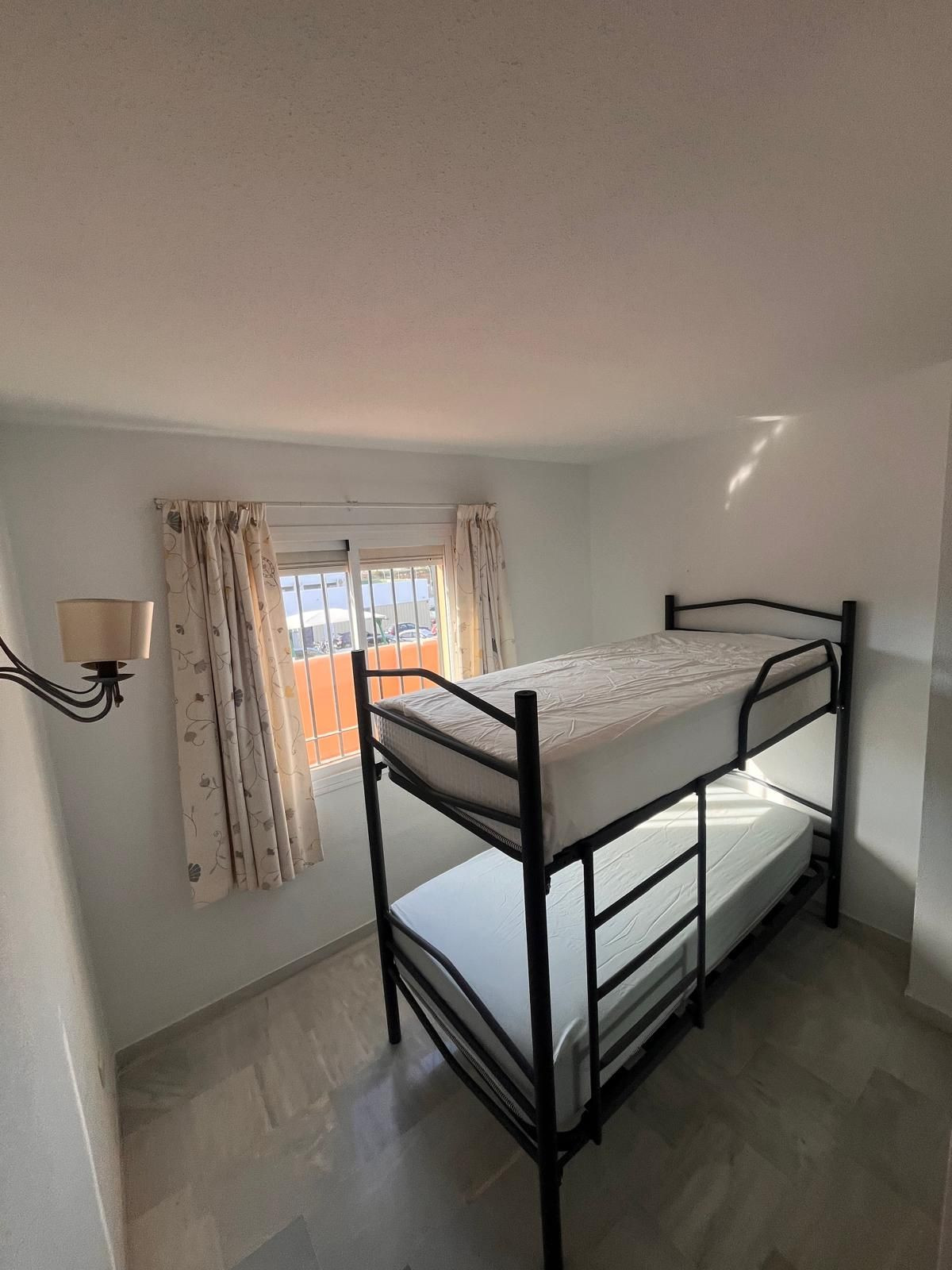 06079e9e793febb2352cdd1d6efbc8f3 - 15