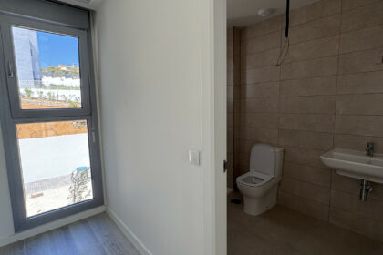 063f4625ad5efe7142af400941e30c10 - 12