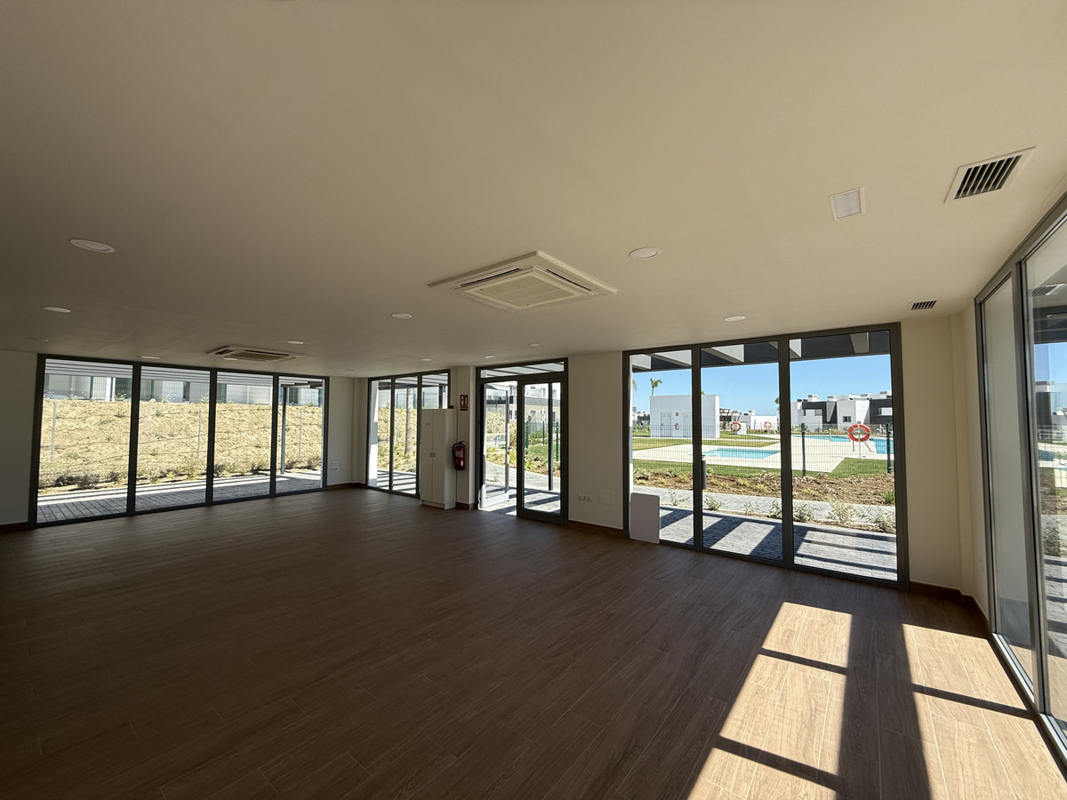 063f4625ad5efe7142af400941e30c10 - 22