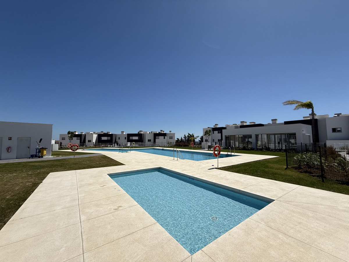 063f4625ad5efe7142af400941e30c10 - 30