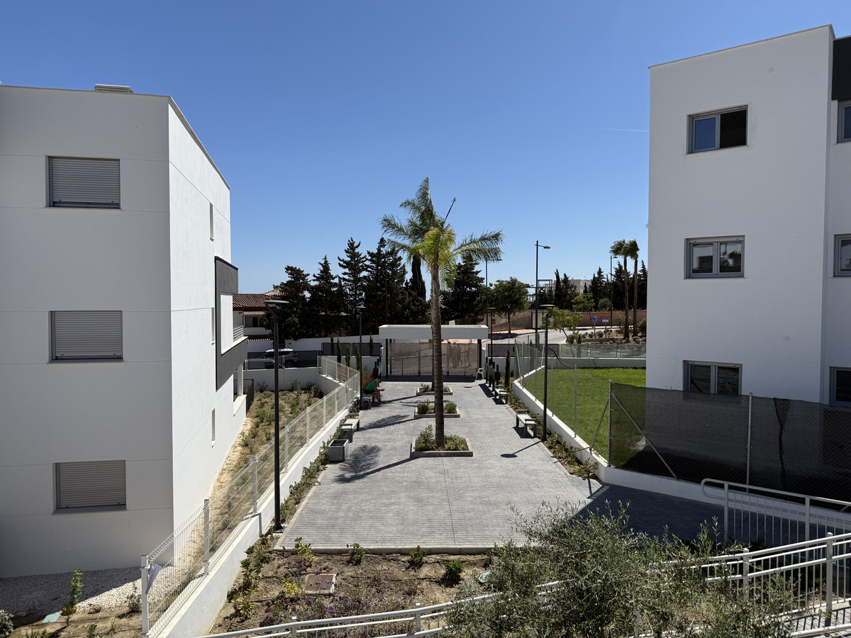 063f4625ad5efe7142af400941e30c10 - 32