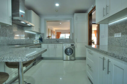 068a21bf17a430da1834e739139e6433 - 11