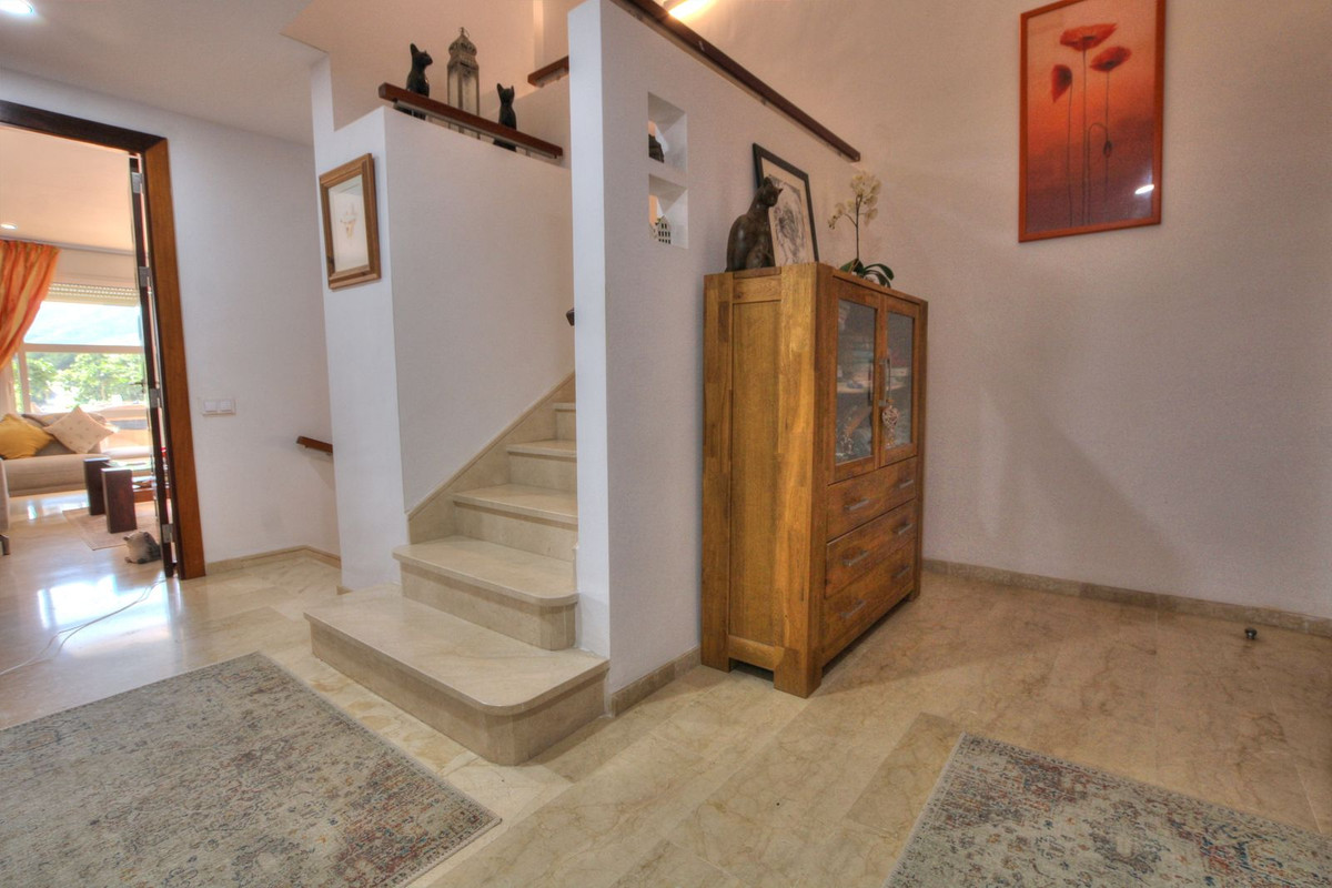 068a21bf17a430da1834e739139e6433 - 14