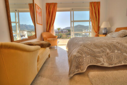 068a21bf17a430da1834e739139e6433 - 15