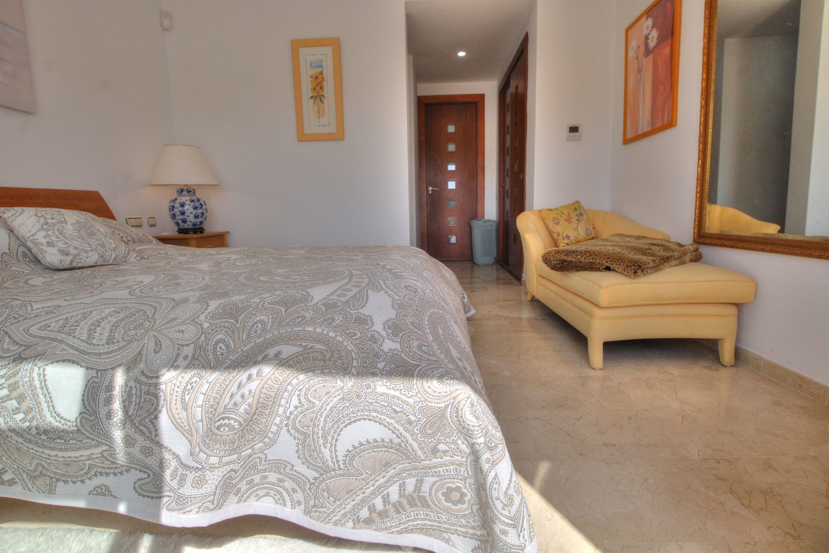 068a21bf17a430da1834e739139e6433 - 16