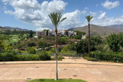 068a21bf17a430da1834e739139e6433 - 19