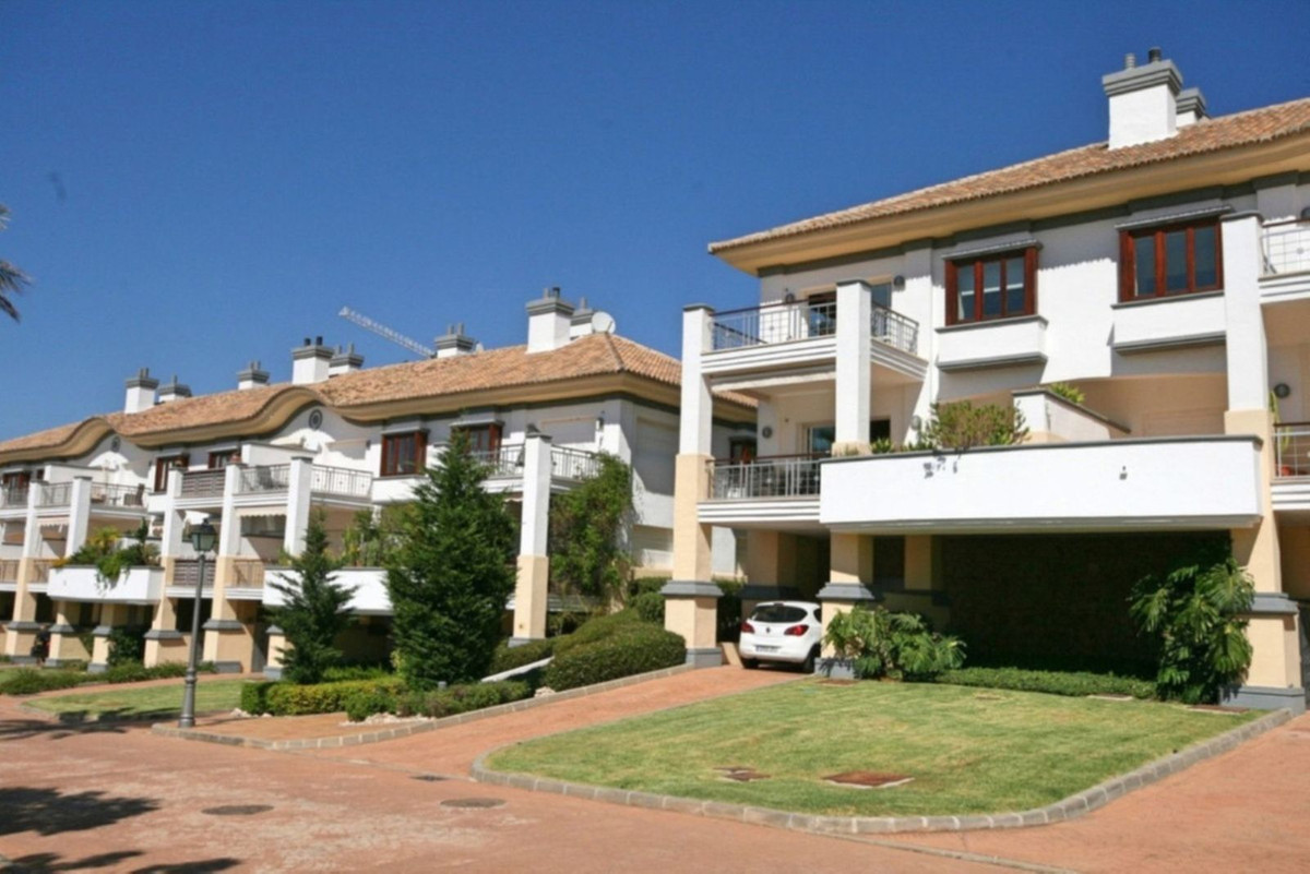 068a21bf17a430da1834e739139e6433 - 28