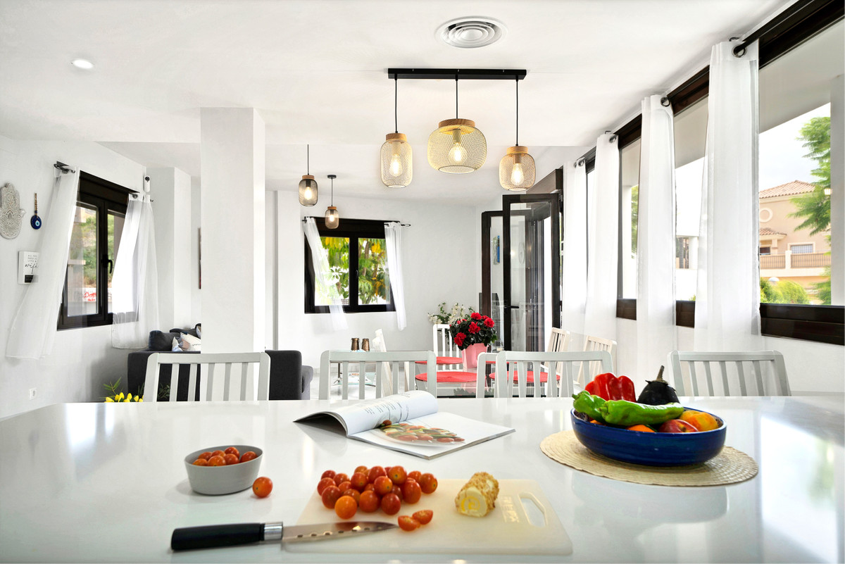 074b82800d723b74255c5e8f875d65a9 - 1