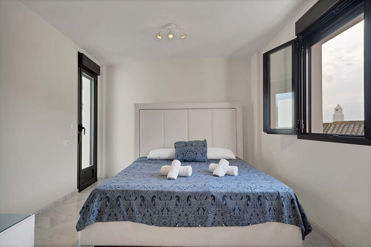 074b82800d723b74255c5e8f875d65a9 - 24