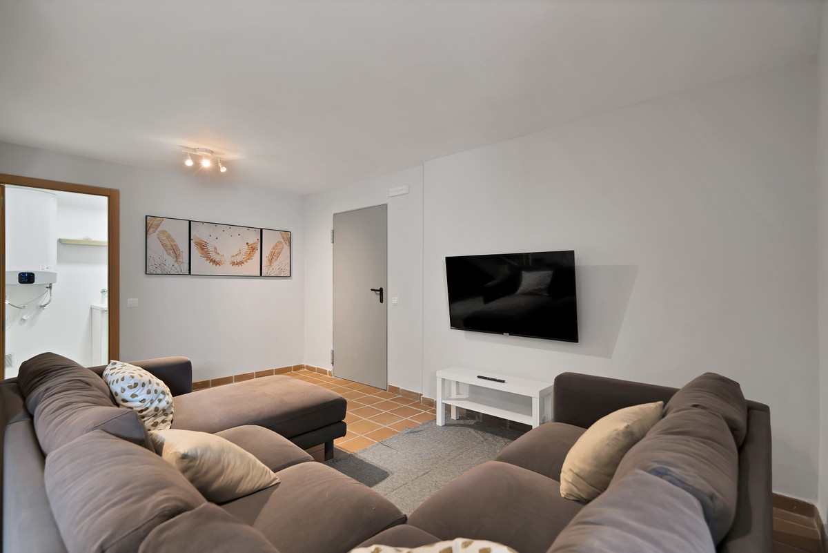 074b82800d723b74255c5e8f875d65a9 - 33