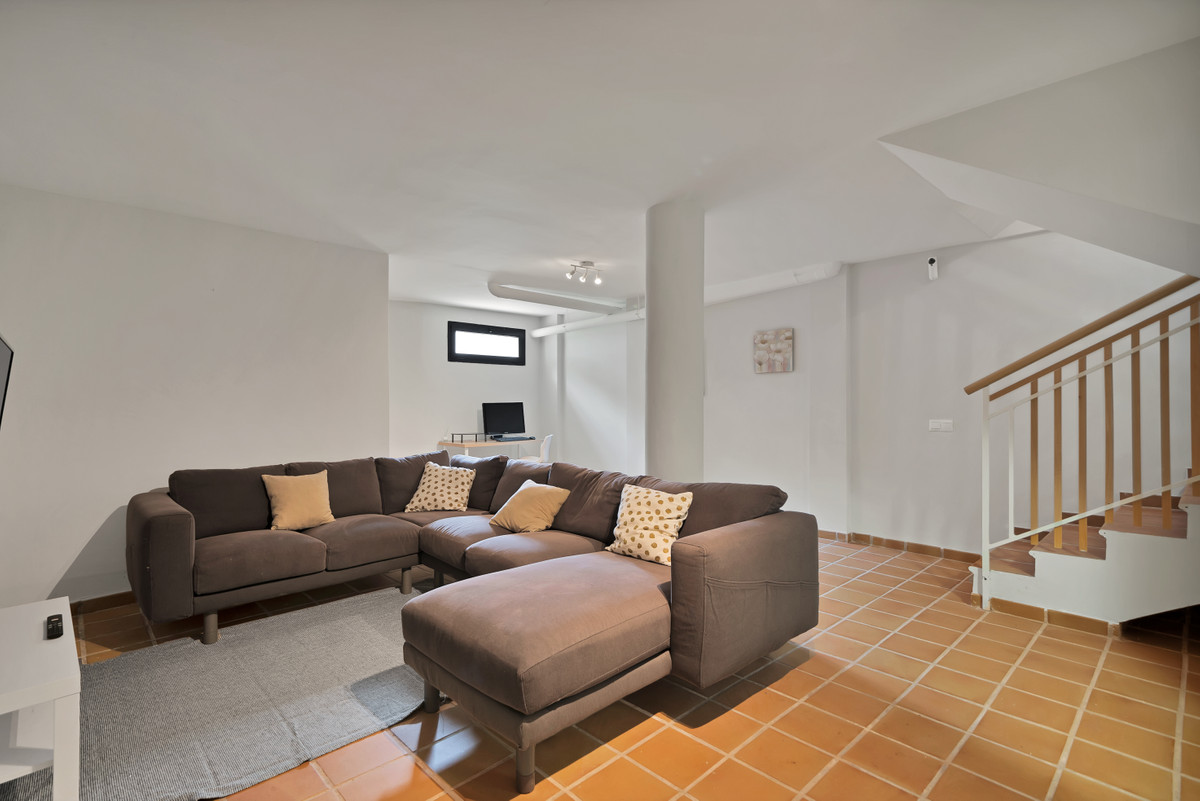 074b82800d723b74255c5e8f875d65a9 - 35