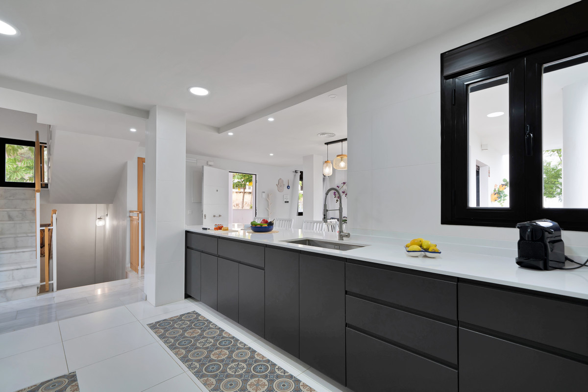 074b82800d723b74255c5e8f875d65a9 - 6