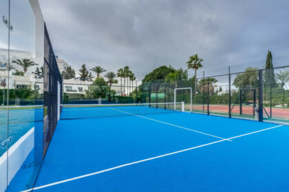 076ac84a065045d76541d8c9d87fc451 - 16