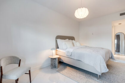 076ac84a065045d76541d8c9d87fc451 - 21