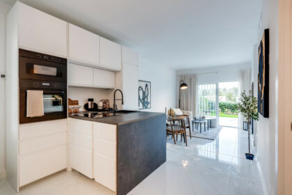 076ac84a065045d76541d8c9d87fc451 - 6