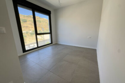 07c1d30f3b8f25f2ca669e2d0bfa05d3 - 13