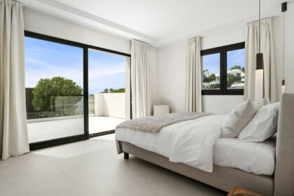 07d0a6d98adb342686c32d4f17185571 - 23