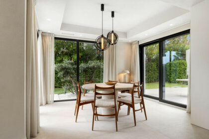 07d0a6d98adb342686c32d4f17185571 - 9