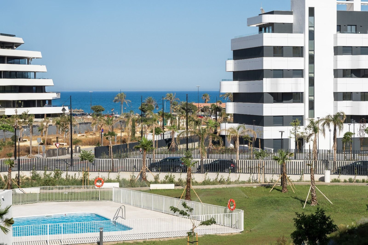 08d3edc7cdfaee23791dd5d487100a23 - 35