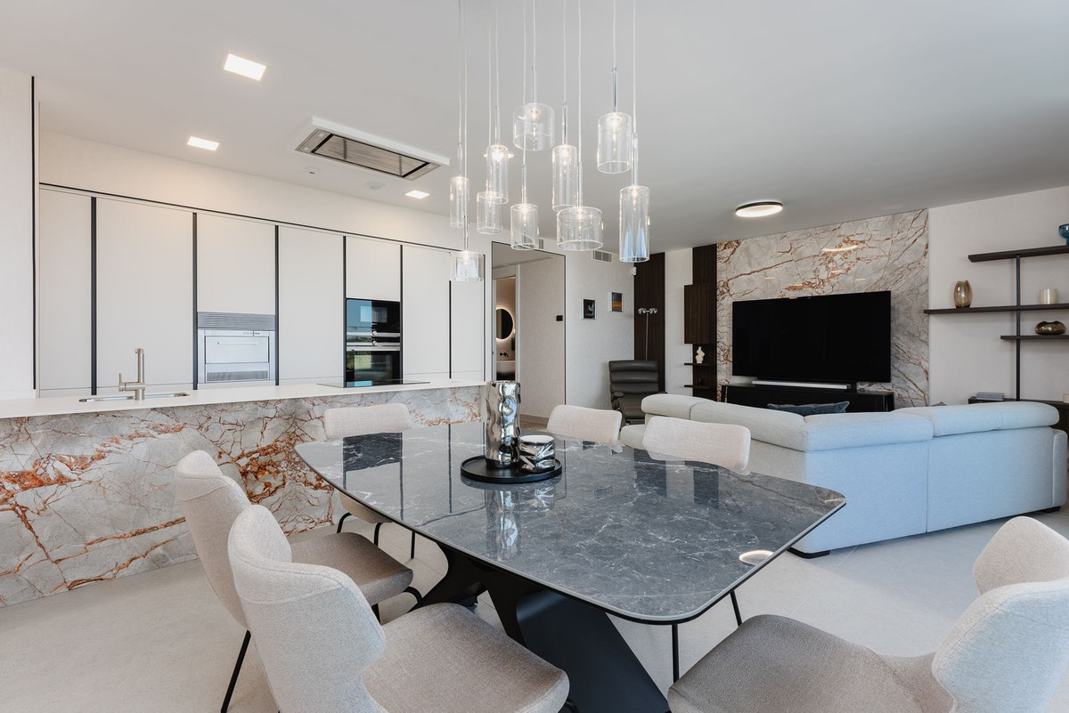 09a7fac84efbbfade69d0190e4f30dfc - 11