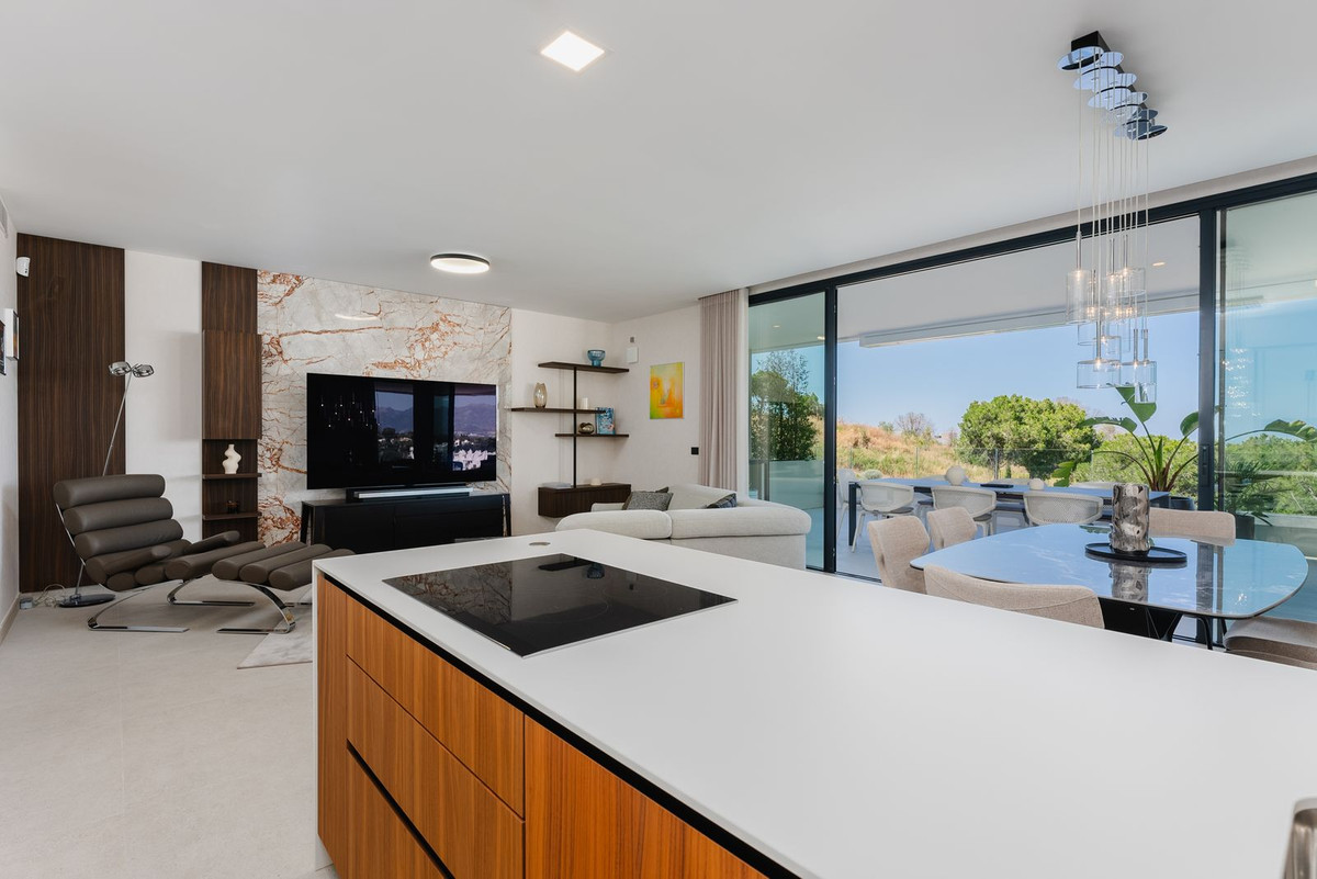 09a7fac84efbbfade69d0190e4f30dfc - 13