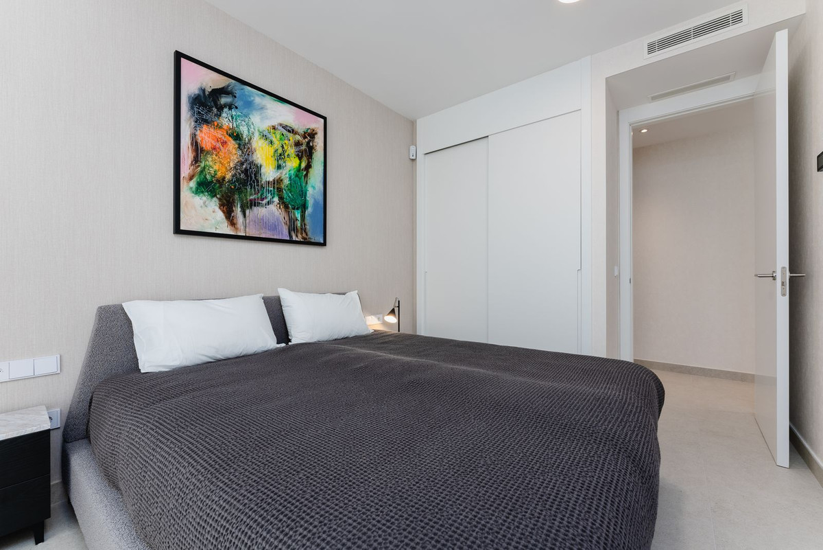 09a7fac84efbbfade69d0190e4f30dfc - 18