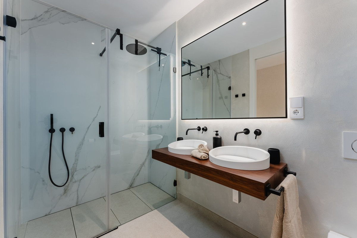 09a7fac84efbbfade69d0190e4f30dfc - 19