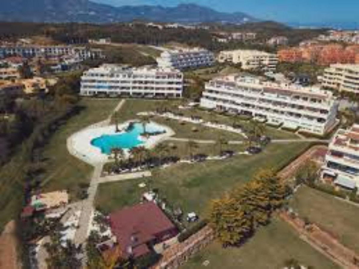 0a6f28210babf9b9ca57dda0e945dc91 - 13