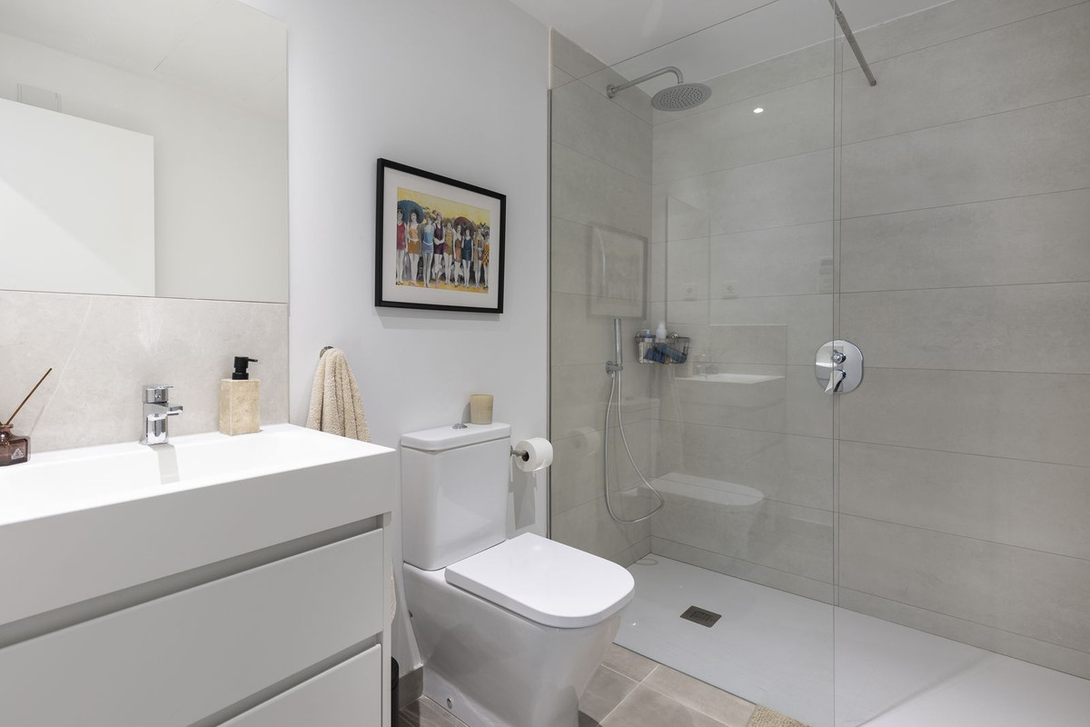 0adb5d0dce477c983bab76a55dd90dcf - 11