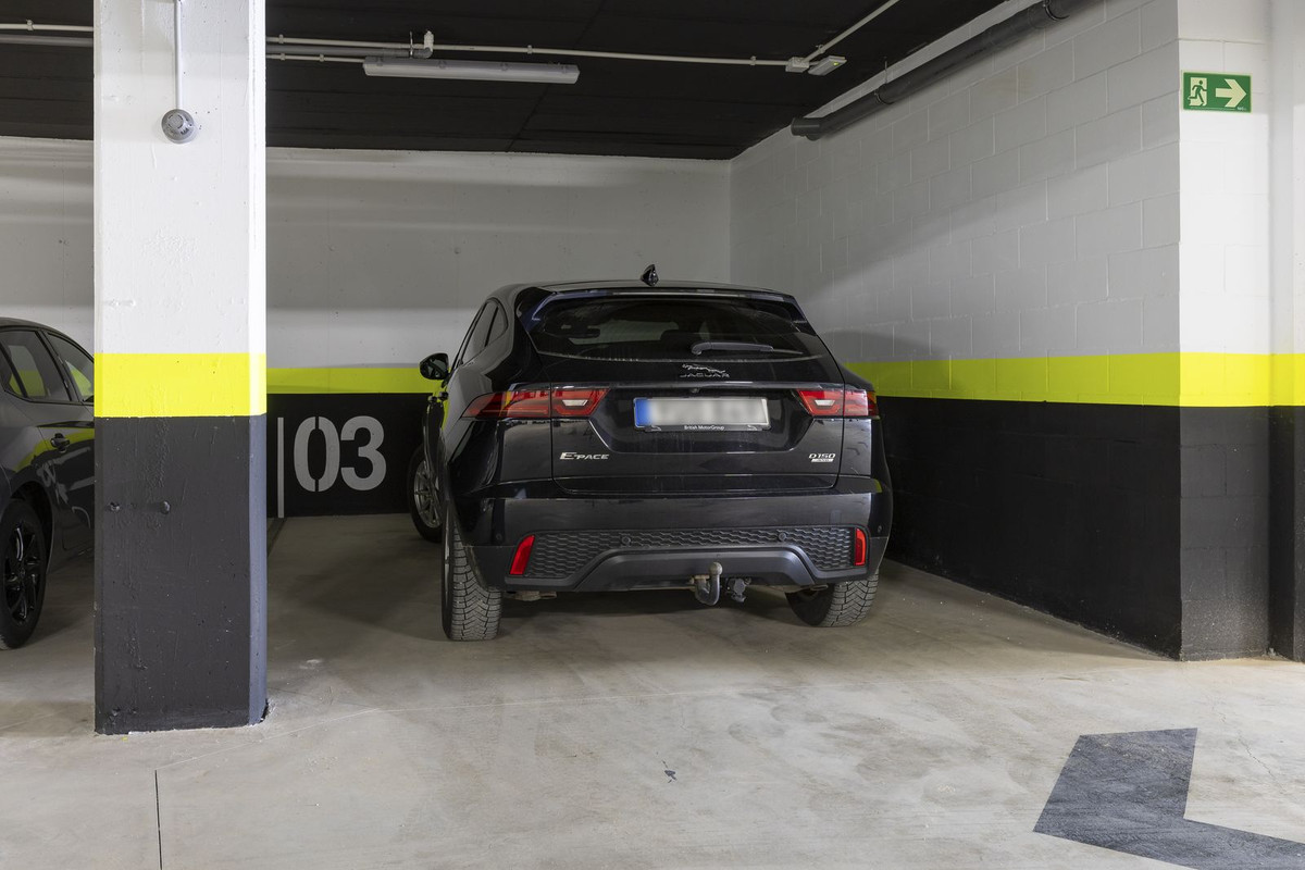 0adb5d0dce477c983bab76a55dd90dcf - 15