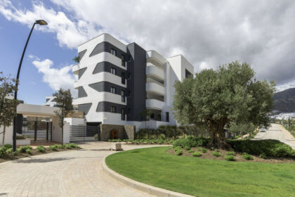 0adb5d0dce477c983bab76a55dd90dcf - 28