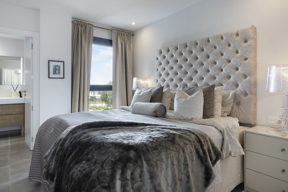 0adb5d0dce477c983bab76a55dd90dcf - 9