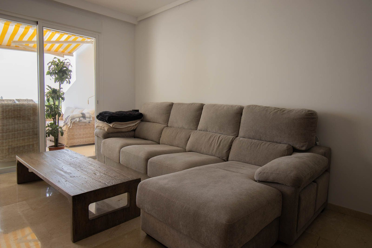 0b14548a58d63f0ec28ef4783d653025 - 9