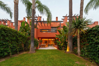 0b2b72d1d663bb2aec3150238981b303 - 11