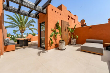 0b2b72d1d663bb2aec3150238981b303 - 28