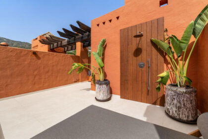 0b2b72d1d663bb2aec3150238981b303 - 31