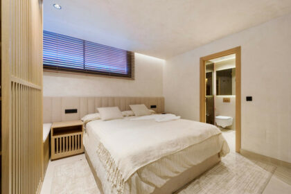 0b2b72d1d663bb2aec3150238981b303 - 37